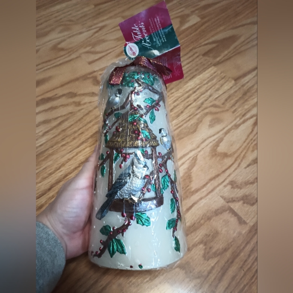Vintage. Large Hand Carved Pillar Candle. Winter Birds. New